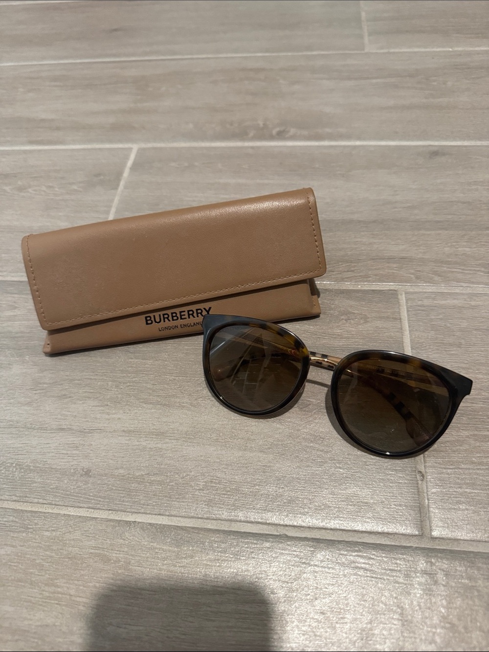 Burberry Tortoiseshell Cat-Eye Sunglasses with Tan Case